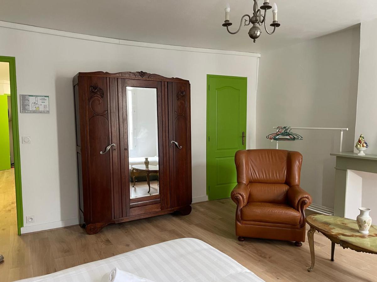 Gîtes des châteaux : gîte C Selles-sur-Cher Extérieur photo