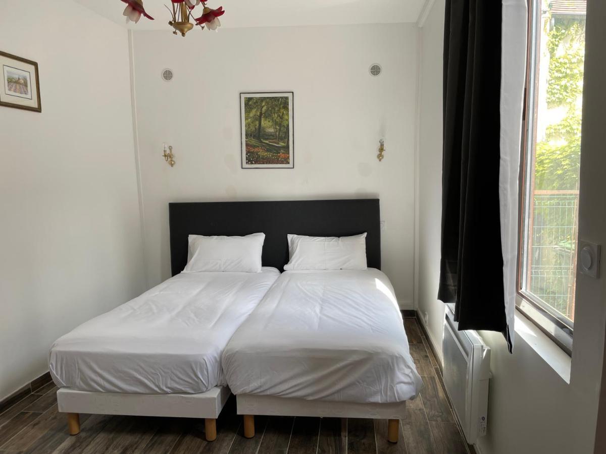 Gîtes des châteaux : gîte C Selles-sur-Cher Extérieur photo